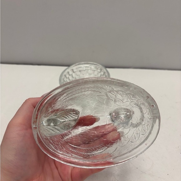 clear glass hen on nest - Picture 4 of 11